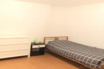 Kamer Mathenesserdijk in Rotterdam, Huizen en Kamers, Kamers te huur, 20 tot 35 m², Rotterdam