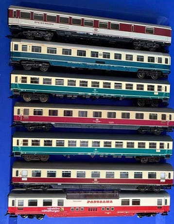 Fleischmann, Märklin H0 - Modeltrein personenwagen (7) - 5, Nieuw