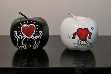 RichART - Lot de 2 pommes en hommage à Keith Haring - Série