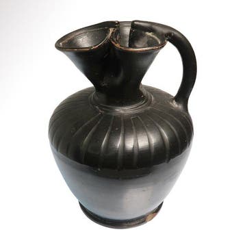 Oud-Grieks Terracotta Oinochoe, (Ex Christies)
