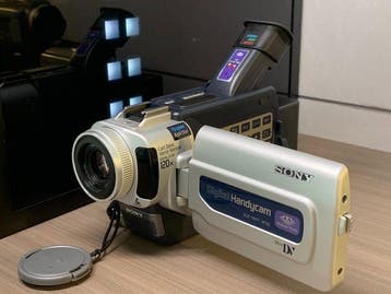 Sony DCR-TRV17 Mini DV-DV camera