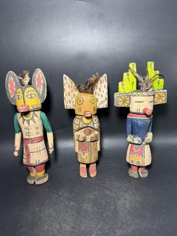 3 poppen in de Hopi-kachina-stijl - Hout - V.S. - Achyuta