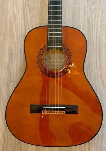 EKO - - Klassieke gitaar - 2013 (Zonder minimumprijs), Nieuw