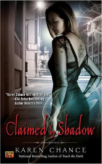 Claimed by Shadow - EN - Karen Chance - Paperback, Gelezen, Karen Chance, Ophalen of Verzenden, Fictie