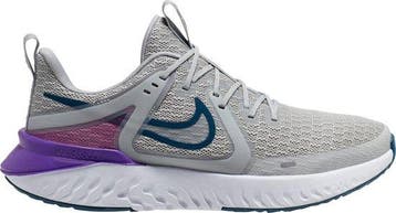 Nike - maat 36.5 - Legend React 2 Dames Sportschoenen - Lt, Verzenden, Nieuw