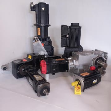Webshop met diverse servomotoren., Ophalen of Verzenden, Nieuw, Elektromotor