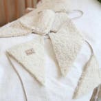 Handgemaakte vlaggenlijn van teddy stof in crème – warme., Ophalen of Verzenden, Nieuw