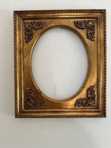 Lijst - Walnoot - Hoogte: 42 cm