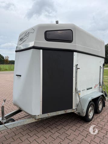 Foodtrailer! Leuke Hotra 2 paards!, Dieren en Toebehoren, Ophalen, Zo goed als nieuw, Hout, 2-paards trailer