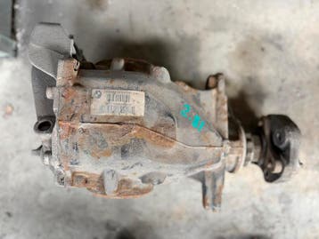 Differentieel 33108485723, Ophalen, Gebruikt, BMW