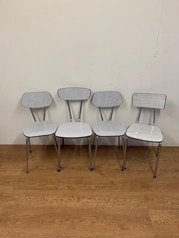 Gebruikte Schoolstoel - S2983 Vintage/Café, Huis en Inrichting, Stoelen, Ophalen, Nieuw