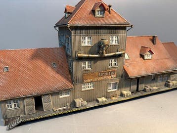 Noch H0 - Modeltreingebouwen (1) - Faller H0 Pakhuis 191795, Nieuw