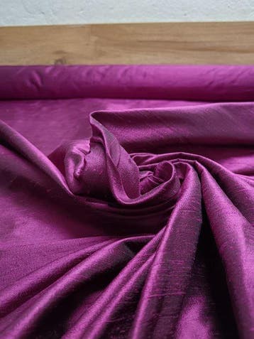 Zijden Shantung E 676. 1,30 x 6 m - Textiel - 600 m - 130 m
