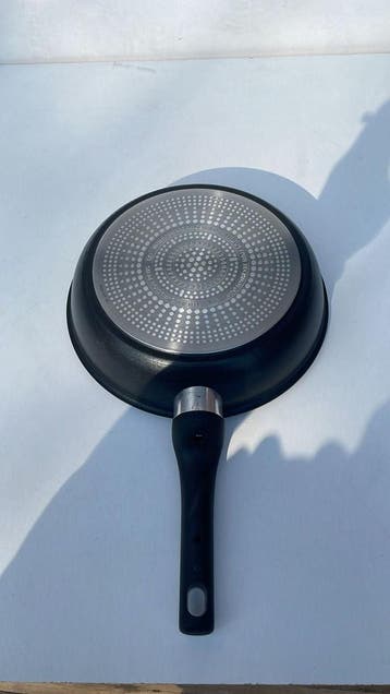 Tefal Unlimited + Induction Hoogwaardig Titanium Koekenpan, Huis en Inrichting, Verzenden, Nieuw