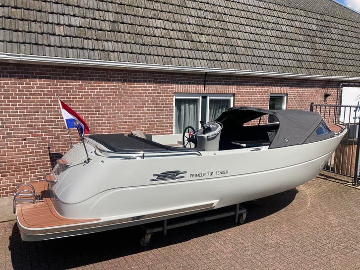Primeur 710 met Suzuki 100 pk | Snel varend | Vaarklaar, Watersport en Boten, Sloepen, Buitenboordmotor, 70 pk of meer, 6 meter of meer
