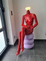 Mannequin - Uniek kunstobject-zittende etalagepop als
