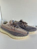 Adidas - Yeezy Boost 350 V2 - Sneakers - Maat: EU 42.5 -, Nieuw