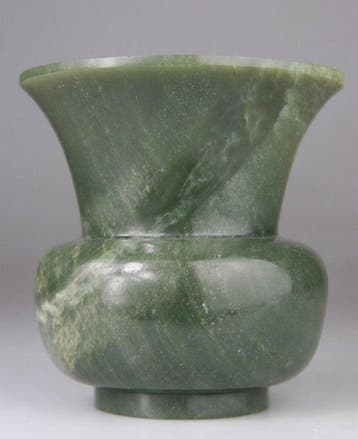 Vaas Sculpte Chinees Zhadou - Jade Epinard beeldhouwt. -
