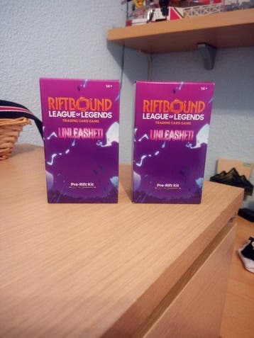Riot games rift bound - 2 Sealed box, Nieuw