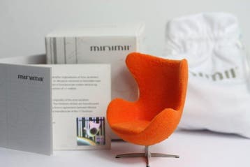 Minimii - Arne Jacobsen - Lounge stoel - Miniatuur Eierstoel, Antiek en Kunst