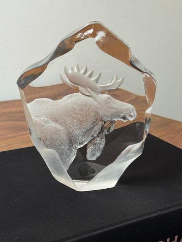 Mats Jonasson - sculptuur, pisapapeles Mats Jonasson - 17 cm
