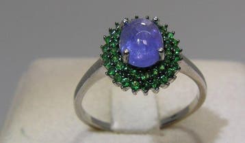 Tanzaniet ring - Hoogte: 27.2 mm - Breedte: 20.5 mm- 2.8 g -