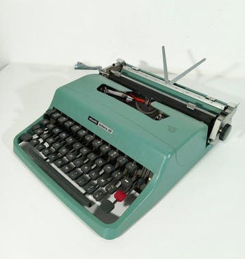 Marcello Nizzoli - Olivetti, Lettera 32 - Typemachine -