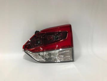 Subaru Forester V 18-21 achterlamp rechts binnen LED Europa, Auto-onderdelen, Verzenden, Gebruikt