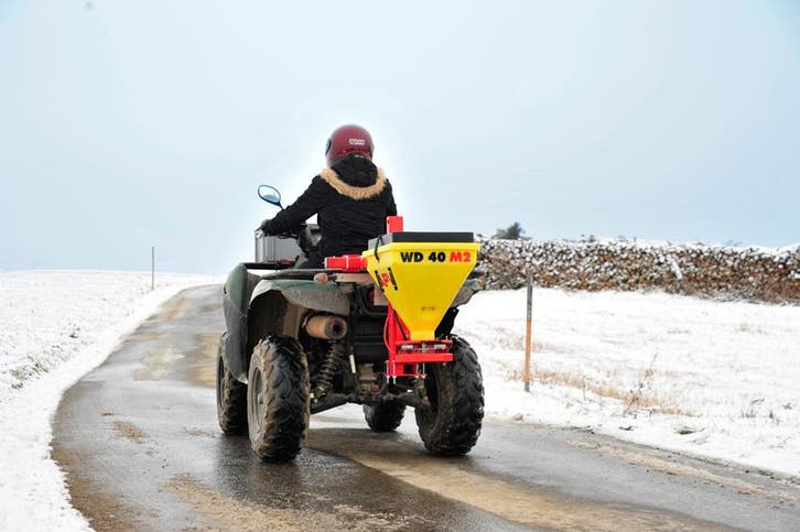 Elektrische zoutstrooier voor tractor, quad of auto, 40 ltr, Zakelijke goederen, Machines en Bouw | Onderhoud en Reiniging, Ophalen of Verzenden