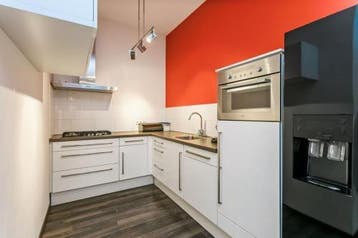 Te Huur 2 Kamer Appartement Palaceplein In Den Haag, Huizen en Kamers, Huizen te huur, Den Haag, Den Haag, Direct bij eigenaar