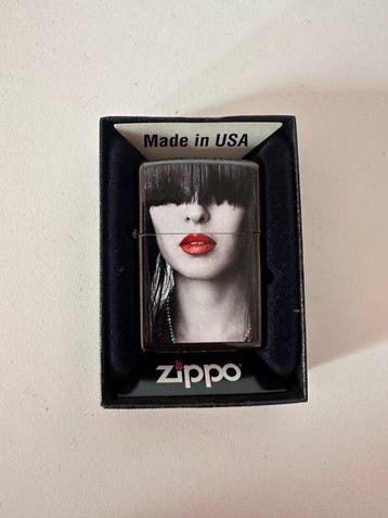 Zippo - Aansteker - IJzer (gegoten/gesmeed), Nieuw