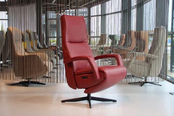 De Toekomst relaxstoel voor lange mensen Twice TW-282N Leer, Ophalen of Verzenden, Nieuw, Leer, Design stoel