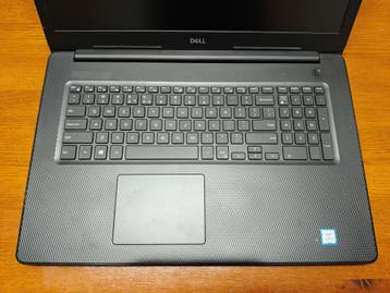 Dell Inspiron 3780 | i5 8250u | 16gb DDR4 | 500gb SSD + 1..., Qwerty, Minder dan 2 Ghz, Refurbished, Ophalen of Verzenden