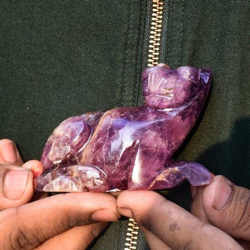 Beeld, No Reserve - Big Genuine Purple Amethyst Gemstone