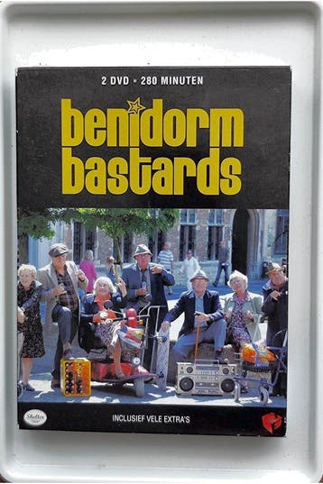 Benidorm Bastards Season 1 2010 6 DVDs voor de prijs van 5, Cd's en Dvd's, Verzenden, Nieuw in verpakking