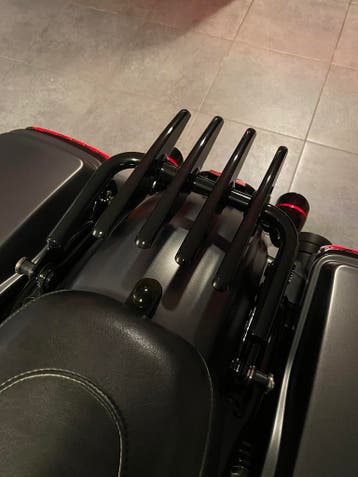 Bagagerek Stealth gloss black passend op HD Touring 09-26, Verzenden, Nieuw