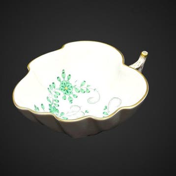 Meissen - Ondiepe kom - Porselein - Groene Indiase bloem, Antiek en Kunst