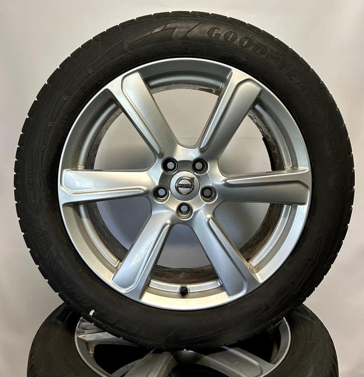 Volvo XC90 19 inch Velgen + Winterbanden, Auto-onderdelen, Banden en Velgen, Ophalen of Verzenden