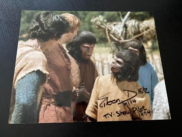 Planet of Apes foto - Gesigneerde door Little Jillia, Verzamelen, Film en Tv, Ophalen of Verzenden, Nieuw, Film, Foto of Kaart