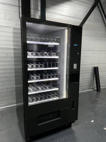 Refurbished snackautomaat met glazen front–direct leverbaar, Ophalen of Verzenden, Zo goed als nieuw