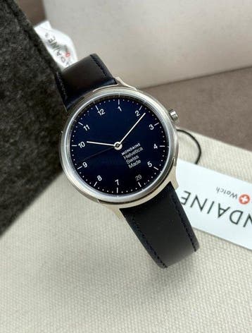 Mondaine - Helvetica No1 Date - Zonder minimumprijs -, Nieuw