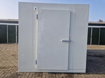 Vriescel 234 x 274 x 250 cm, Nieuw in verpakking, Koelen en Vriezen