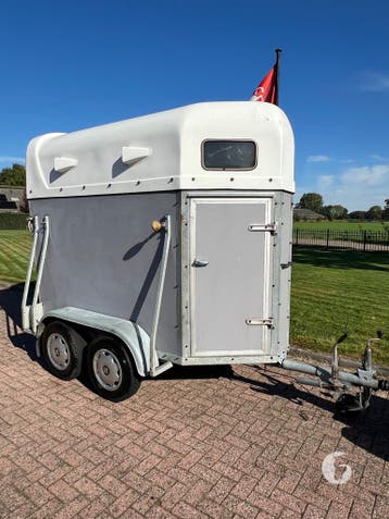 Leuke 5 sterren 1,5 paards paardentrailer!, Dieren en Toebehoren, Ophalen, Zo goed als nieuw, Hout, 1½-paards trailer