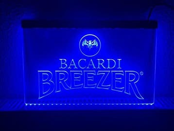 Bacardi breezer neon bord lamp LED cafe verlichting reclame, Verzamelen, Verzenden, Nieuw