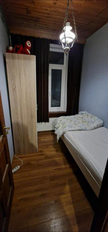Kamer te huur in Vlaardingen - 8 m² - 1 kamer(s), Overige regio's