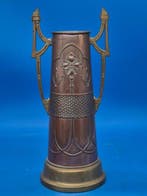 Jugendstil Vase – Kupfer & Messing – Florales Dekor mit, Antiek en Kunst