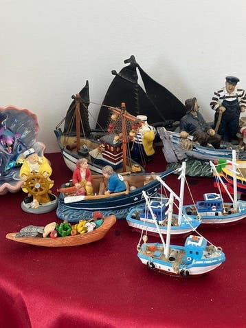 Maritieme objecten (17) - schip van tin 1 glazen object en