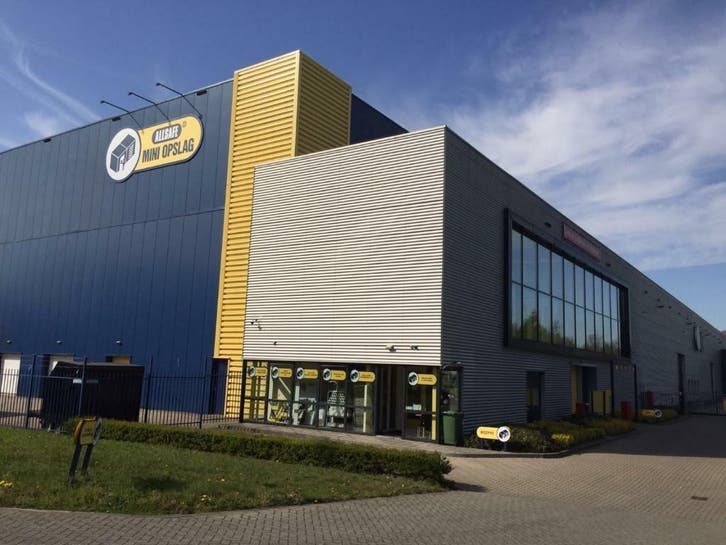 Opslagruimte te huur in Tilburg, Zakelijke goederen, Bedrijfs Onroerend goed