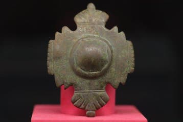 Middeleeuws (gotisch) - Sub-Oval Gedecoreerd Sieraden - 7.2