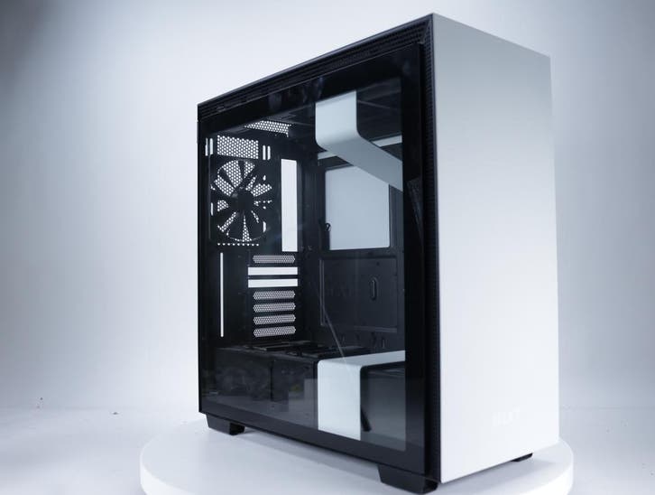 [RETOURDEAL] NZXT H710 Zwart/Wit - Behuizing, Computers en Software, Computerbehuizingen, Ophalen of Verzenden